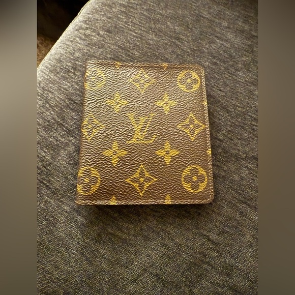 Louis Vuitton Other - Authentic Rare Louis Vuitton‎ vintage men’s Brown Monogram card/wallet clean EUC